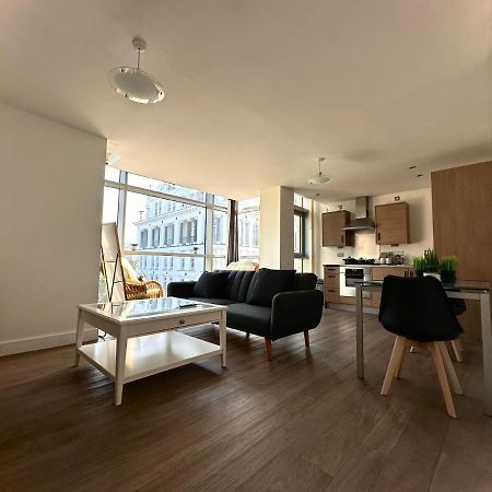 Birmingham Prime Location Stunning Apartment Floor-To-Ceiling Windows Extérieur photo